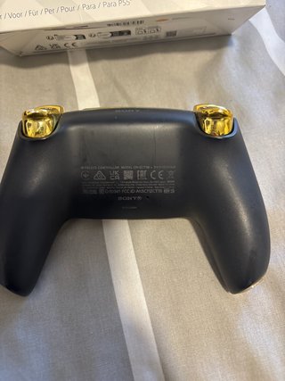 Mando DualSense PS5 Negro y Dorado