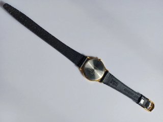 Reloj Orient Clásico Dorado y Negro
