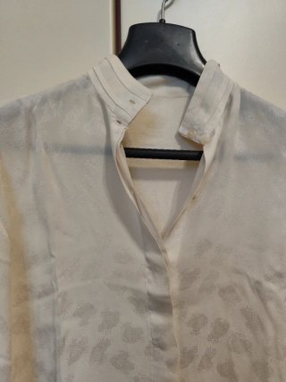 Camicia vintage bianca con fantasia