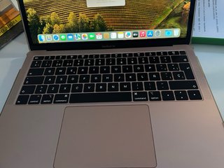 MacBook Air Intel Core i5 1.6 GHz 8GB RAM