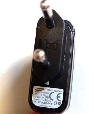 Teléfono Móvil Samsung Cargador Negro