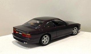 Maqueta BMW 850 CSI REVELL escala 1:18