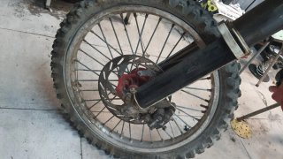Tren delantero KTM LC4 horquilla invertida llanta