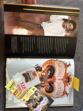 Libro Los Tesoros de Michael Jackson, en Frances.
