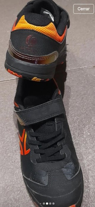Zapatillas Artengo Negras y Naranjas