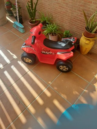 Quad infantil Feber a batería tiene meses