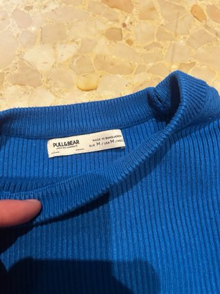 Jersey azul eléctrico Pull&Bear talla M