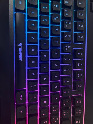 Teclado Tempest 120% Silencioso RGB