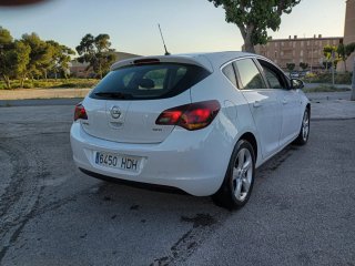 Opel Astra 2012
