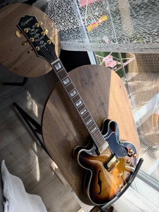 Epiphone Sheraton Vintage Sunburst Guitarra.