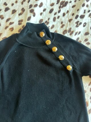 Jersey Zara Negro Cuello Alto Botones Dorados