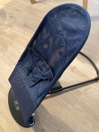Hamaca BabyBjörn Balance Soft azul impecable