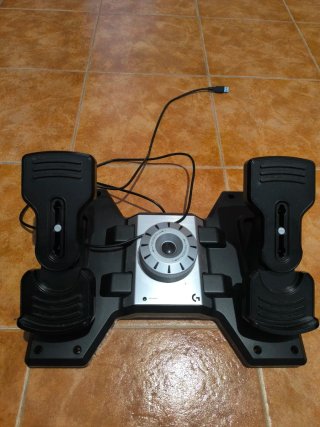 Logitech G Saitek Pro Flight Rudder Pedals