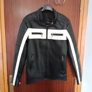Chaqueta Biker Polipiel Negra y Blanca