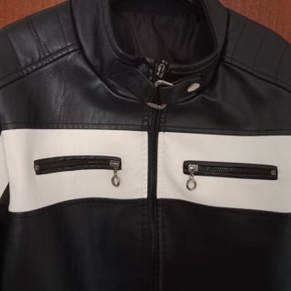 Chaqueta Biker Polipiel Negra y Blanca
