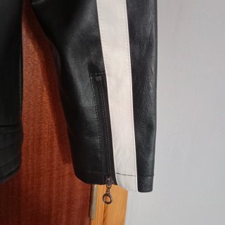 Chaqueta Biker Polipiel Negra y Blanca