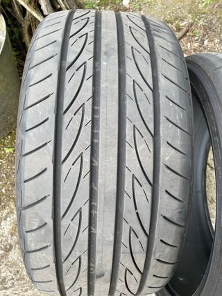 Yokohama advan fleva V701
