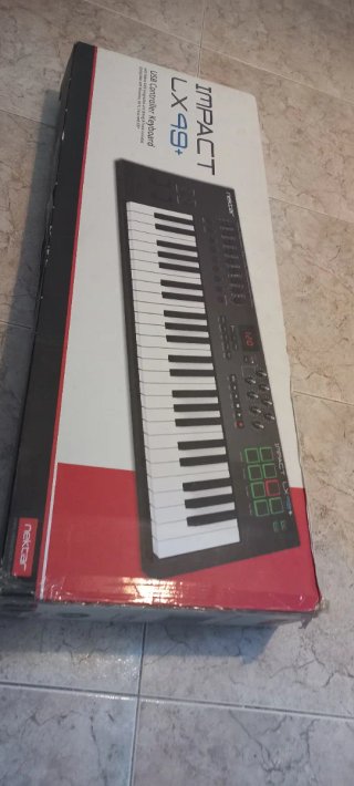 Teclado MIDI Nektar Impact LX49+