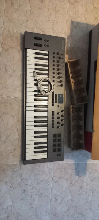 Teclado MIDI Nektar Impact LX49+