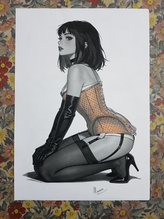 Disegno originale donna pin-up