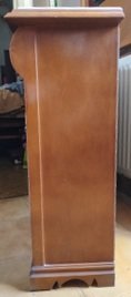 Mueble madera clásico con mármol