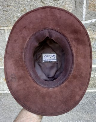 Sombrero ala ancha marrón