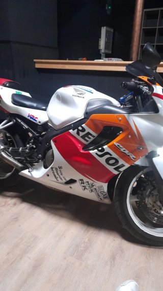 Honda CBR 600 Repsol Sportbike