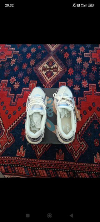 Asics Gel Kayano 12.1 x Kith Argento/Bianco