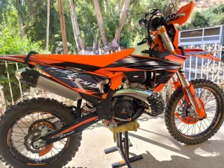 KTM 300 EXC TBI 2025 six days