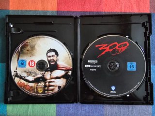 300 4K UHD + Blu-ray