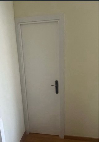 Puerta lacada blanca