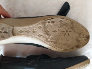 Zapatos de mujer azul y beige