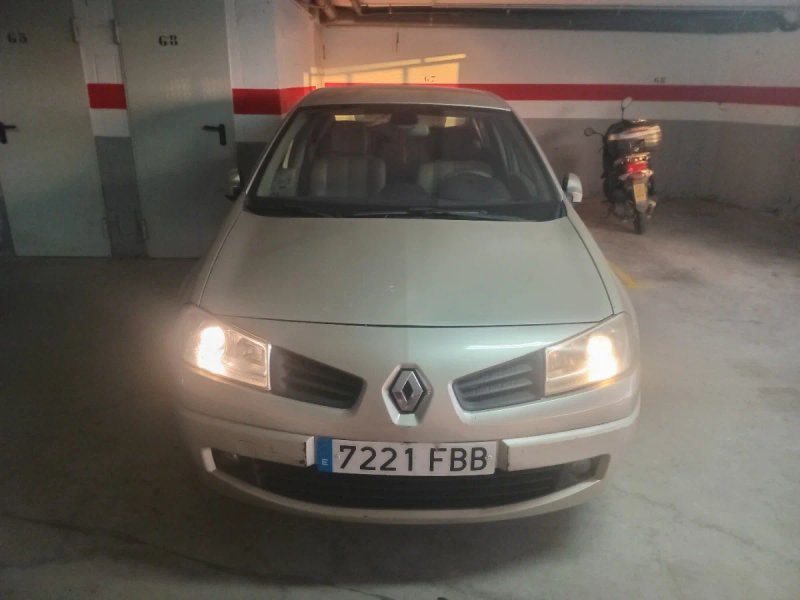 Renault Megane 2006 - foto 1