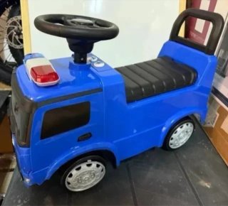 CORREPASILLOS Camion Policia Mercedez