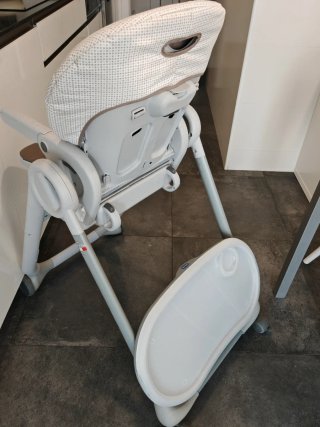 Trona Chicco Polly Progress 5