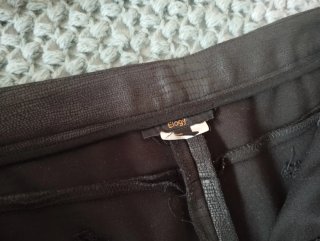 Pantalones negros efecto piel