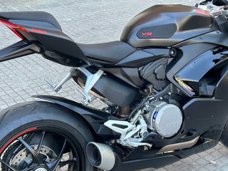 Ducati Panigale V2 Negra 2024