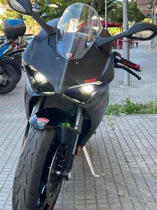 Ducati Panigale V2 Negra 2024