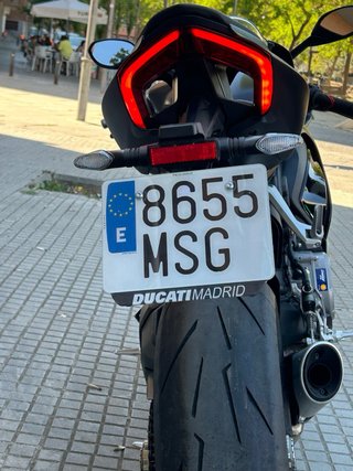 Ducati Panigale V2 Negra 2024