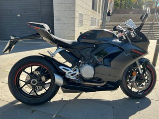 Ducati Panigale V2 Negra 2024