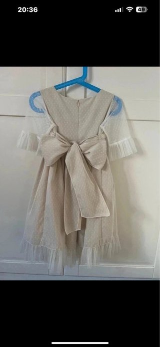 Vestido ceremonia beige Atelier de Candela