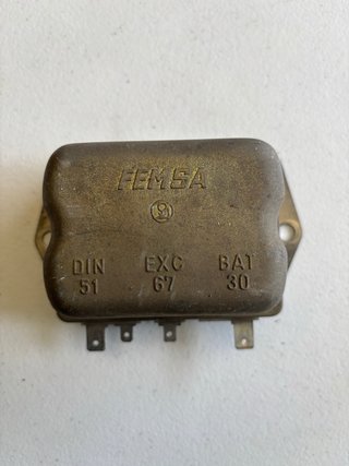 Regulador Voltaje FEMSA Original SEAT 600
