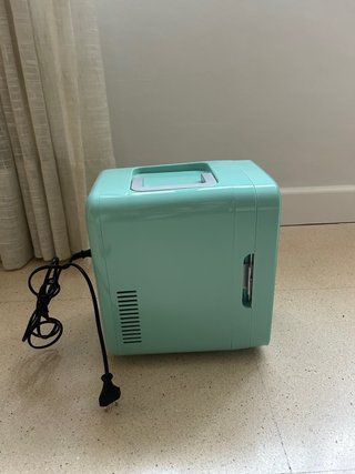 Mini nevera Cecotec Bolero Minicooling 6L