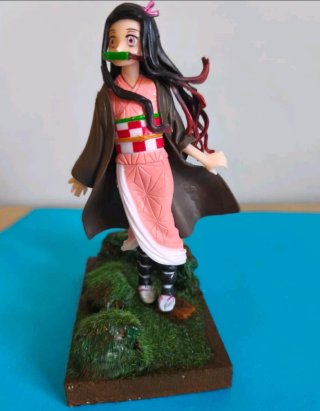 Figure Demon Slayer Nezuko Kamado con diorama