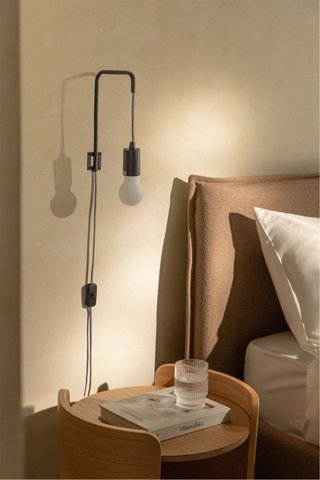 Dos lámparas de pared aluminio negro marca Sklum