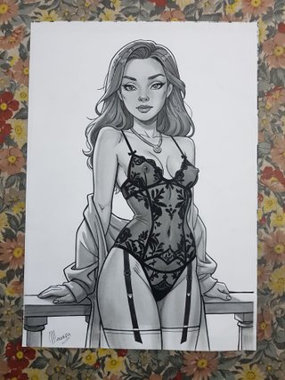 Disegno originale donna lingerie