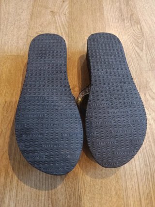 Sandalias Yellow Box Mujer