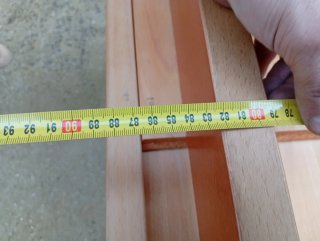 Mesa de comedor de madera