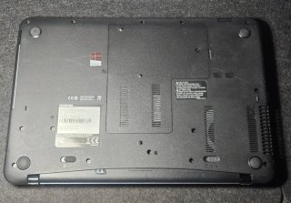 Portátil Toshiba Satellite L955D-108