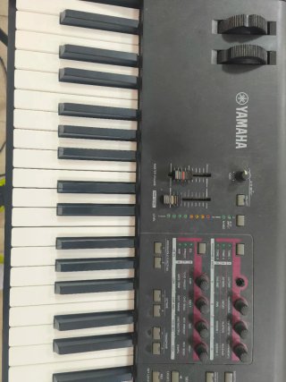 Sintetizador Yamaha MOXF8